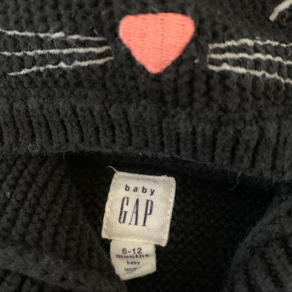 2 Baby Gap Sweaters - Picture 8 of 9